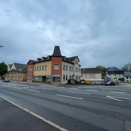 Casa Antic Grosse Moderne 45Qm Wohnung Im Zentrum Am Bahnhof Kostenloses Wlan Saalfeld Saale Buitenkant foto