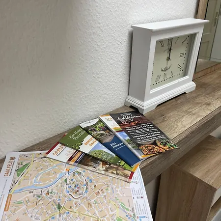Casa Antic Grosse Moderne 45Qm Wohnung Im Zentrum Am Bahnhof Kostenloses Wlan Saalfeld Saale Buitenkant foto