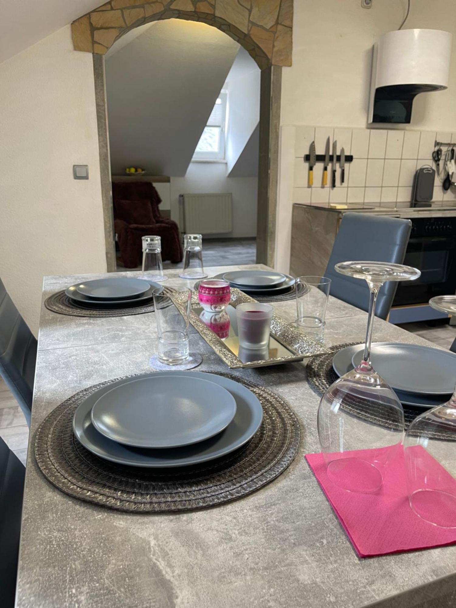 Apartment Casa Antic Grosse Moderne 45qm Im Zentrum Am Bahnhof Kostenloses Wlan Saalfeld Saale